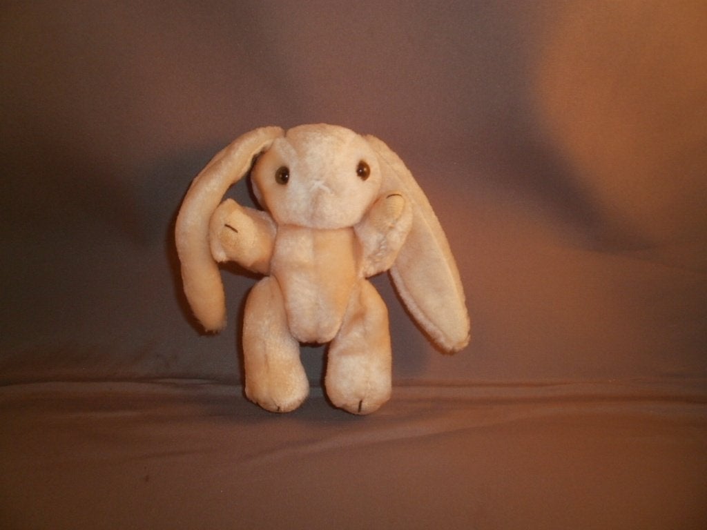 retro konijn lange oren crème zwarte harde oogjes 20 cm met, Konijn, Ophalen of Verzenden, Zo goed als nieuw, Wasbaar
