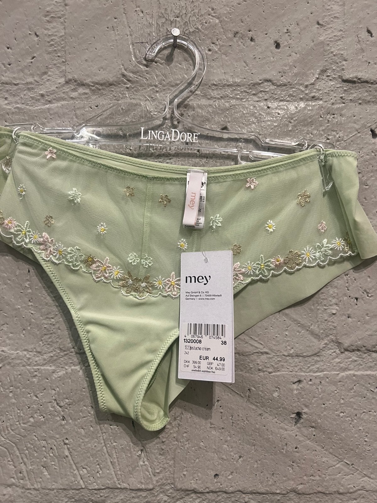 Mey string maat 38 NIEUW!! Nu €15,-, Ophalen of Verzenden, String