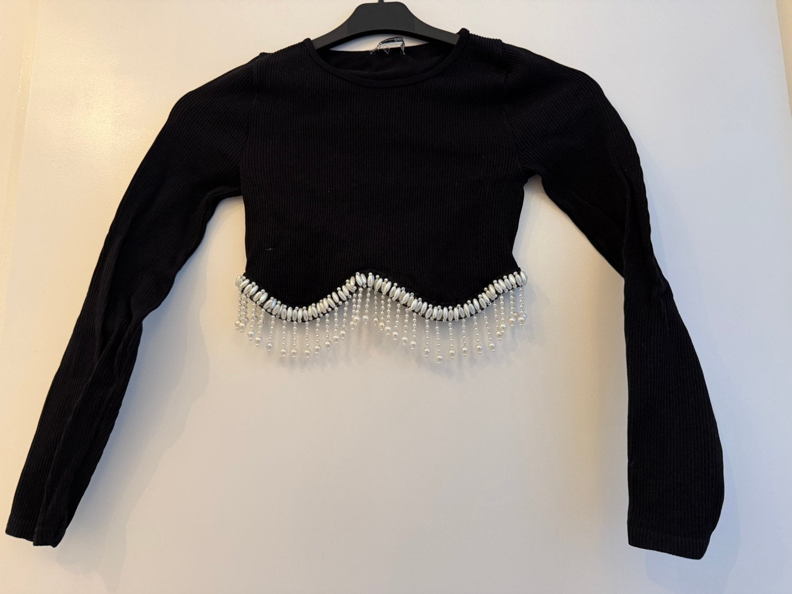 Schattige Zara top met parels / maat xs, Zwart, Ophalen of Verzenden, Zo goed als nieuw, Zonder mouw