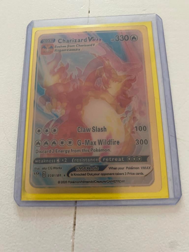 Zeldzame Charizard VMAX Gold Edition Pokémon Kaart, Ophalen of Verzenden, Zo goed als nieuw, Losse kaart, Foil