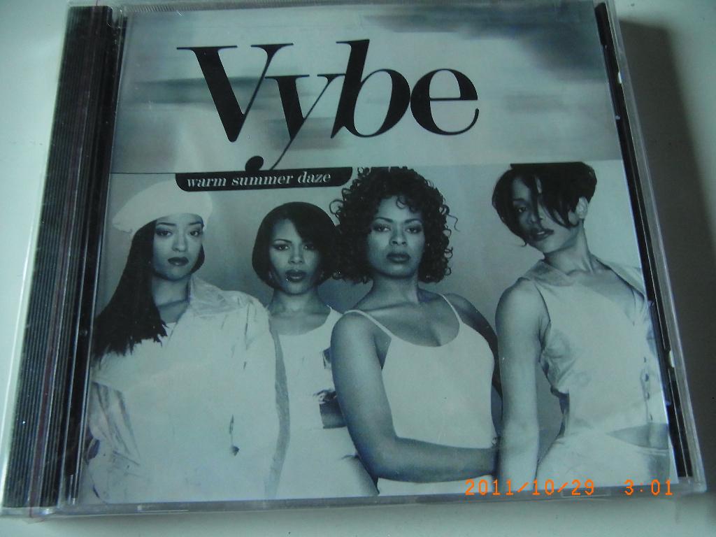 CD SINGLE VYBE  WARM SUMMER DAZE  NIEUW 5 TRACKS, Verzenden, Nieuw in verpakking, R&B en Soul