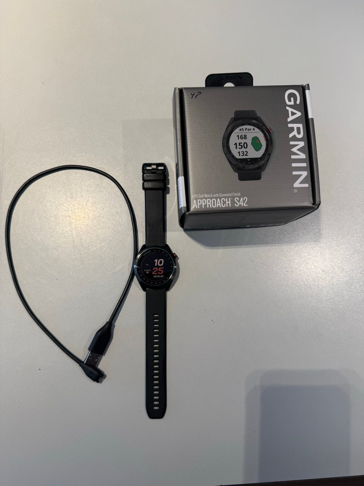 Garmin Approach S42 GPS Golfhorloge €140,-, Ophalen, Zwart, Zo goed als nieuw, Afstand