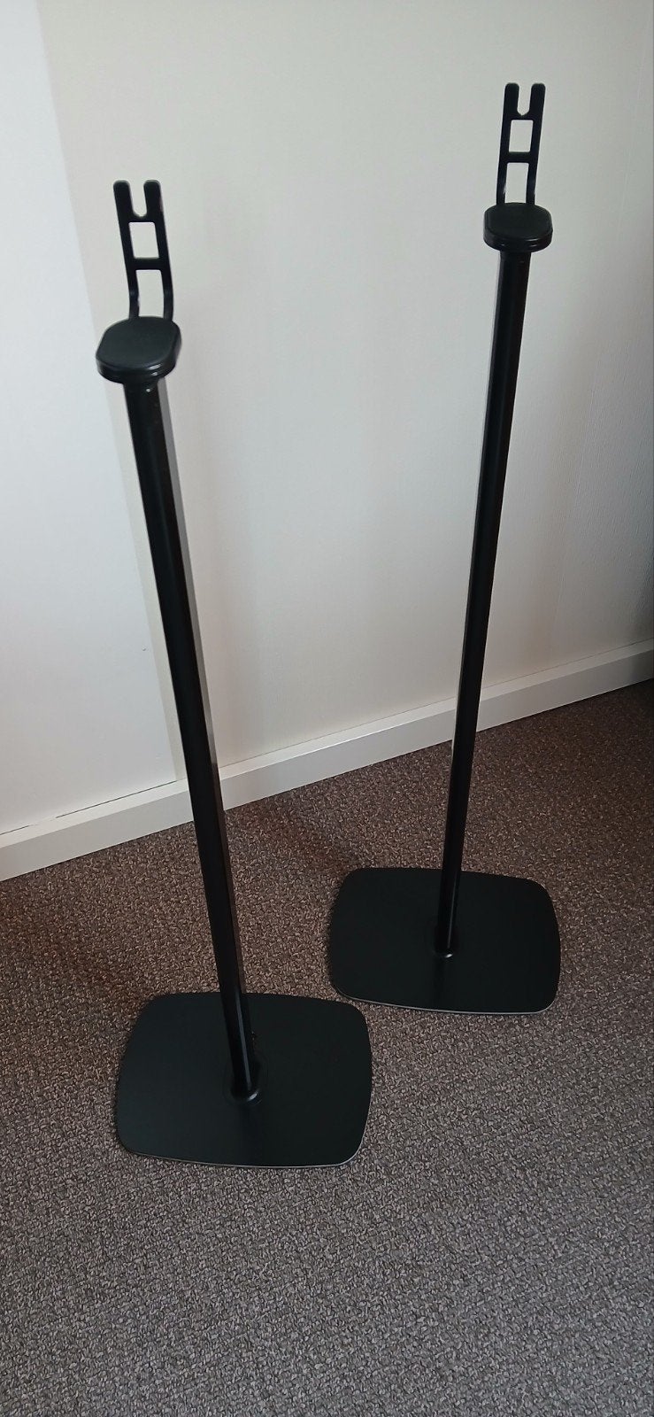 2 stuks Sonos Play 1 standaards, Audio, Tv en Foto, Home Cinema-sets, Soundbar, Zo goed als nieuw, Overige spelers, Ophalen