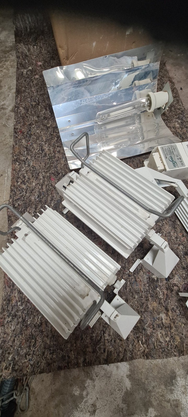 Plantengroeilampen,, Ophalen of Verzenden, Radiator, 30 tot 80 cm