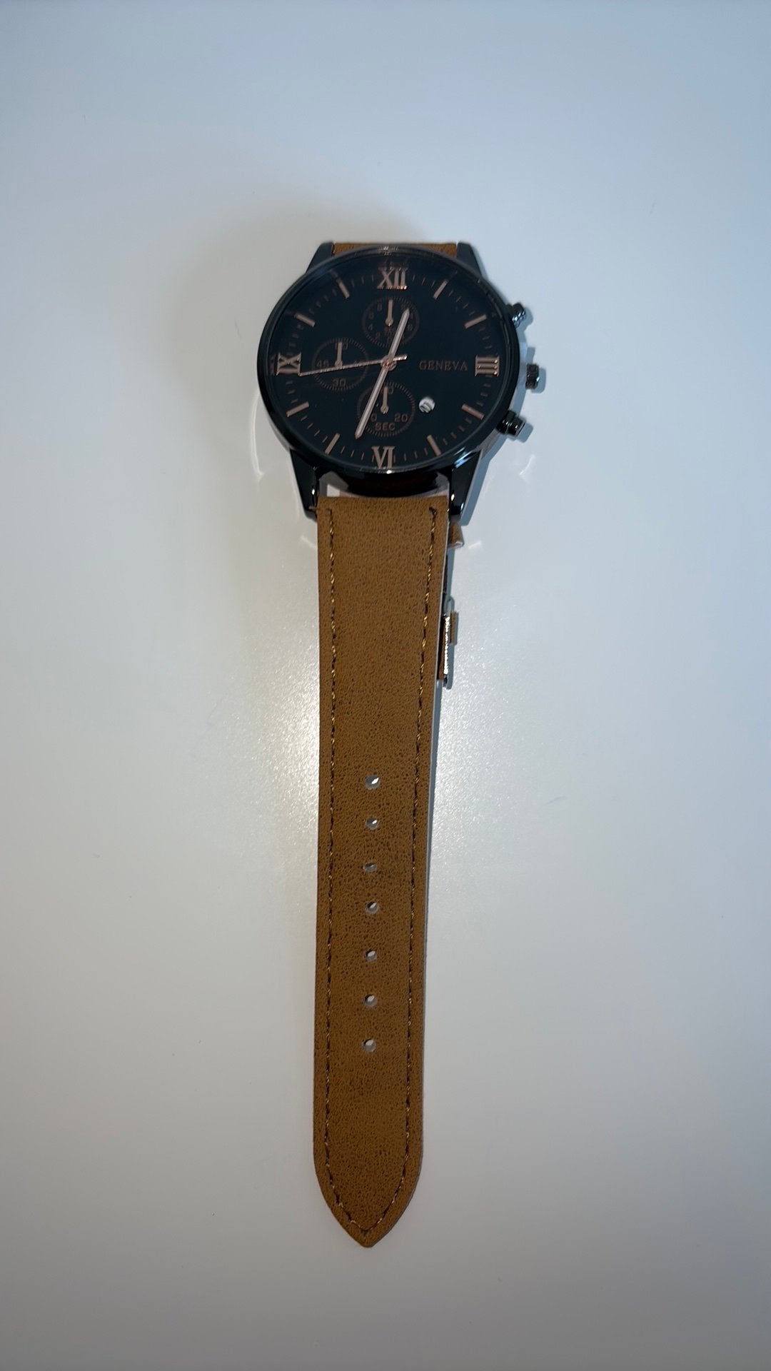 Stijlvol Geneva polshorloge met leren bandje, Sieraden, Tassen en Uiterlijk, Horloges | Dames, Overige merken, Overige materialen