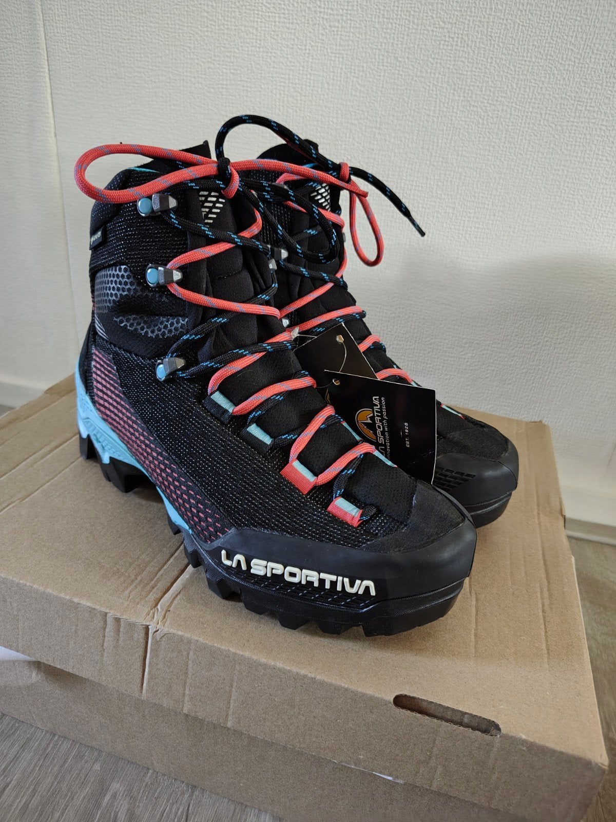 La Sportiva Aequilibrium ST GTX (maat 38), Sport en Fitness, Ophalen of Verzenden, Nieuw, Schoenen