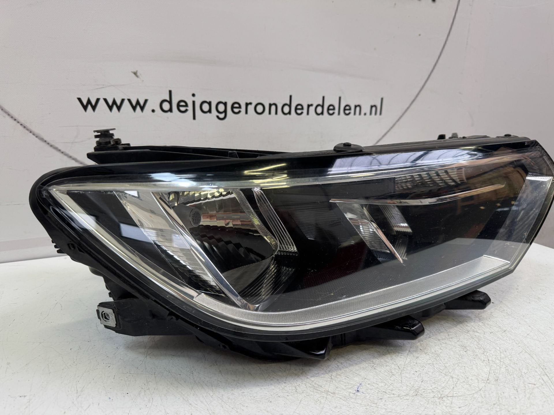 VW PASSAT 3G H7 KOPLAMP RECHTS 3G1941006C 2014-, Gebruikt, Volkswagen, Volkswagen AG, Berliner Ring 2
38440  Wolfsburg, DE