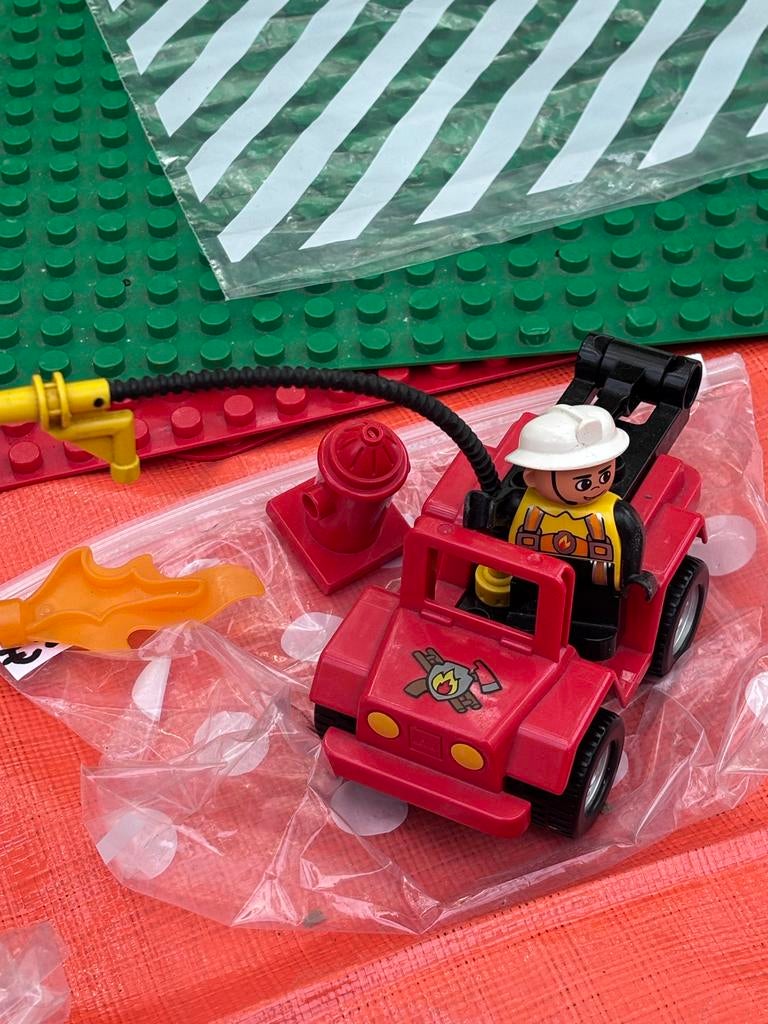 Lego Duplo Brandweerwagen met Brandweerman en Accessoires, Ophalen of Verzenden, Gebruikt, Duplo