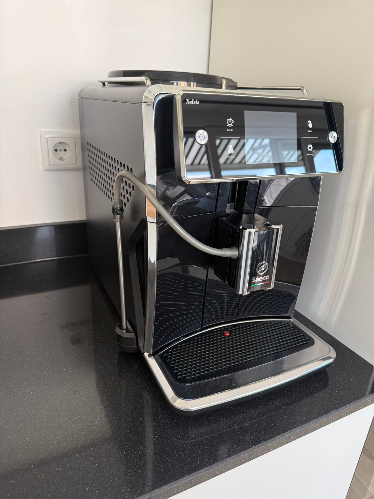 Philips Saeco SM 7680 koffie machine, Ophalen, Zo goed als nieuw, Koffiemachine, Gemalen koffie