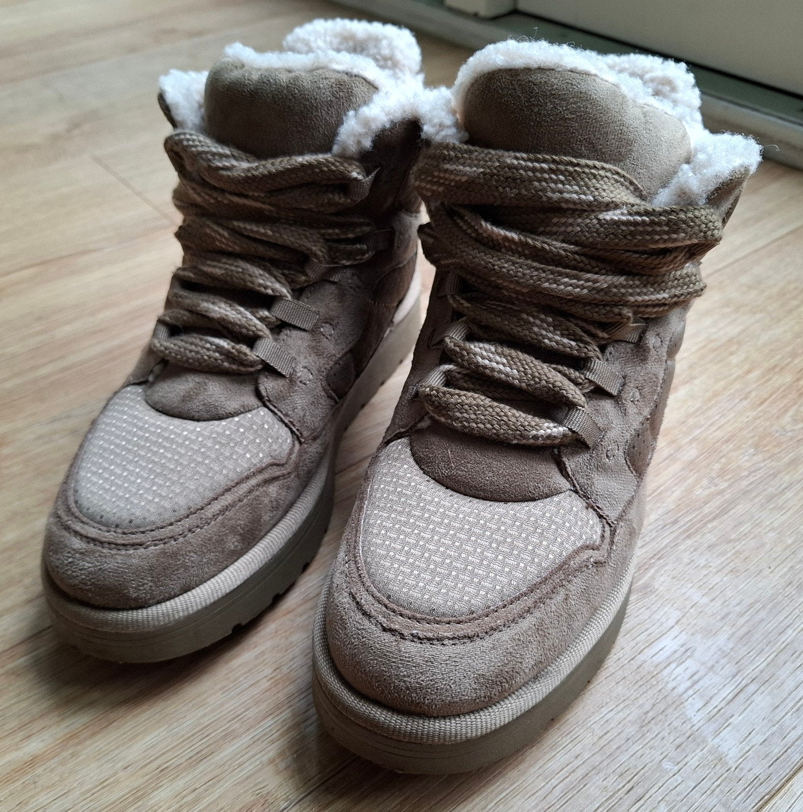 Zo goed als nieuwe winterlaarzen/sneaker - Maat 40, Ophalen, Bruin, Lage of Enkellaarzen, Zo goed als nieuw
