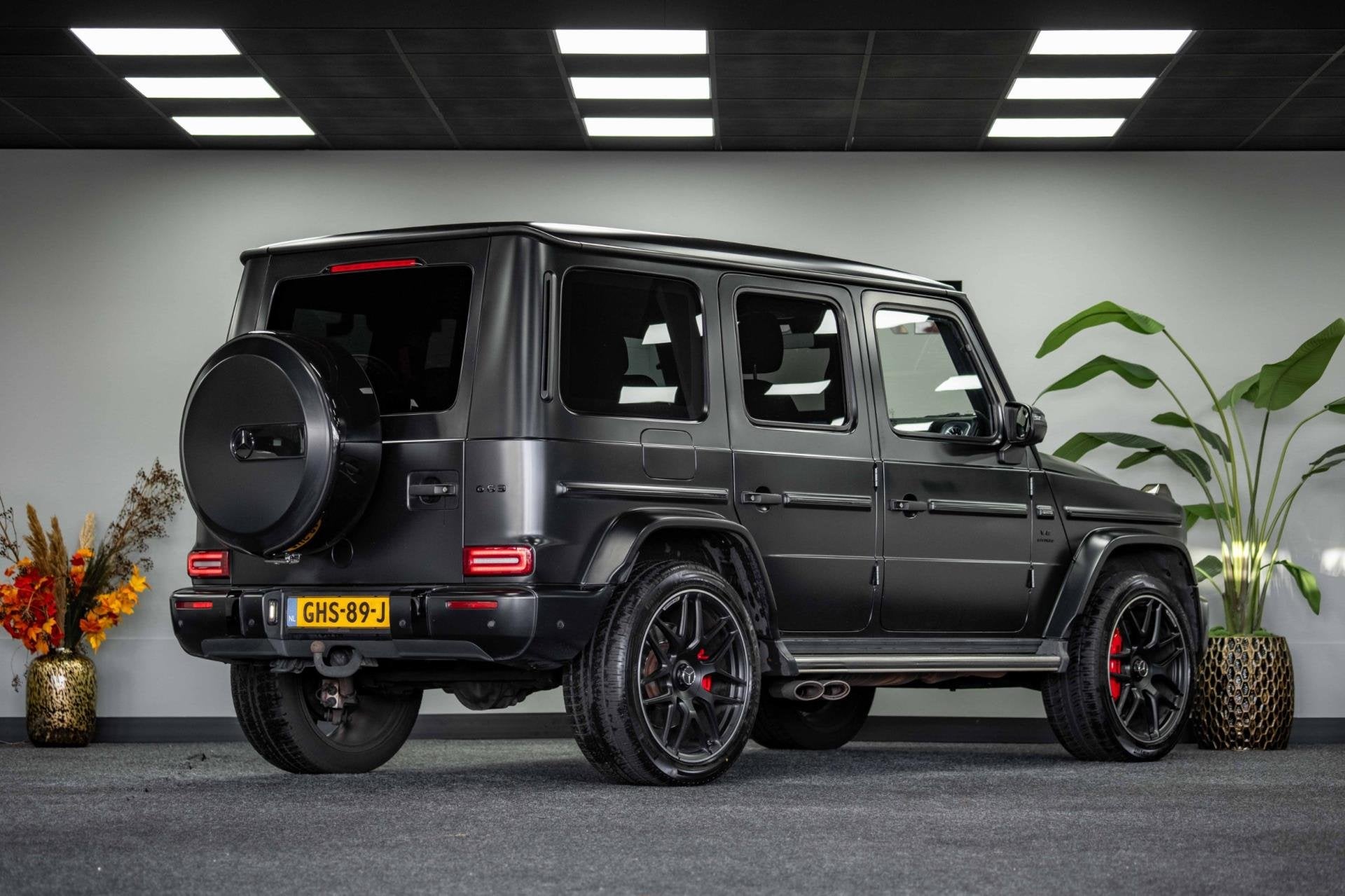Mercedes-Benz G 63 AMG |Pano|Massage|Distronic|360|Burmester, Automaat, G-Klasse, Zwart, Leder