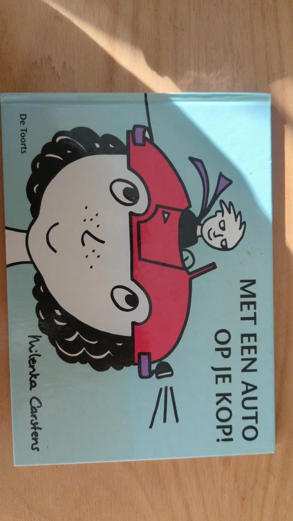 Milenka Carstens - Met een auto op je kop!, Boeken, Fictie algemeen, M. Carstens, Ophalen of Verzenden, Zo goed als nieuw