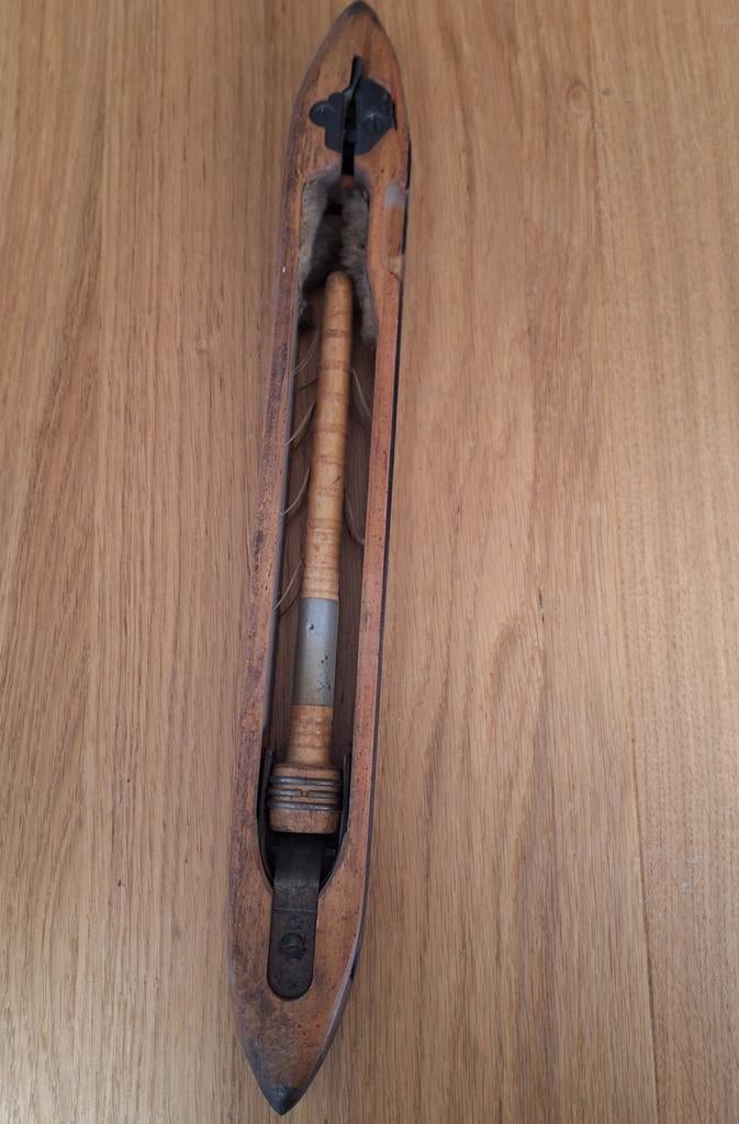 Antieke houten weefspoel met klos, Ophalen of Verzenden