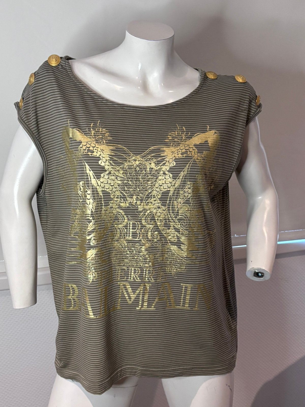 Pierre balmain shirt met de bekende knopen maat fr 42 nl 40, Maat 38/40 (M), Beige, Ophalen of Verzenden, Zo goed als nieuw
