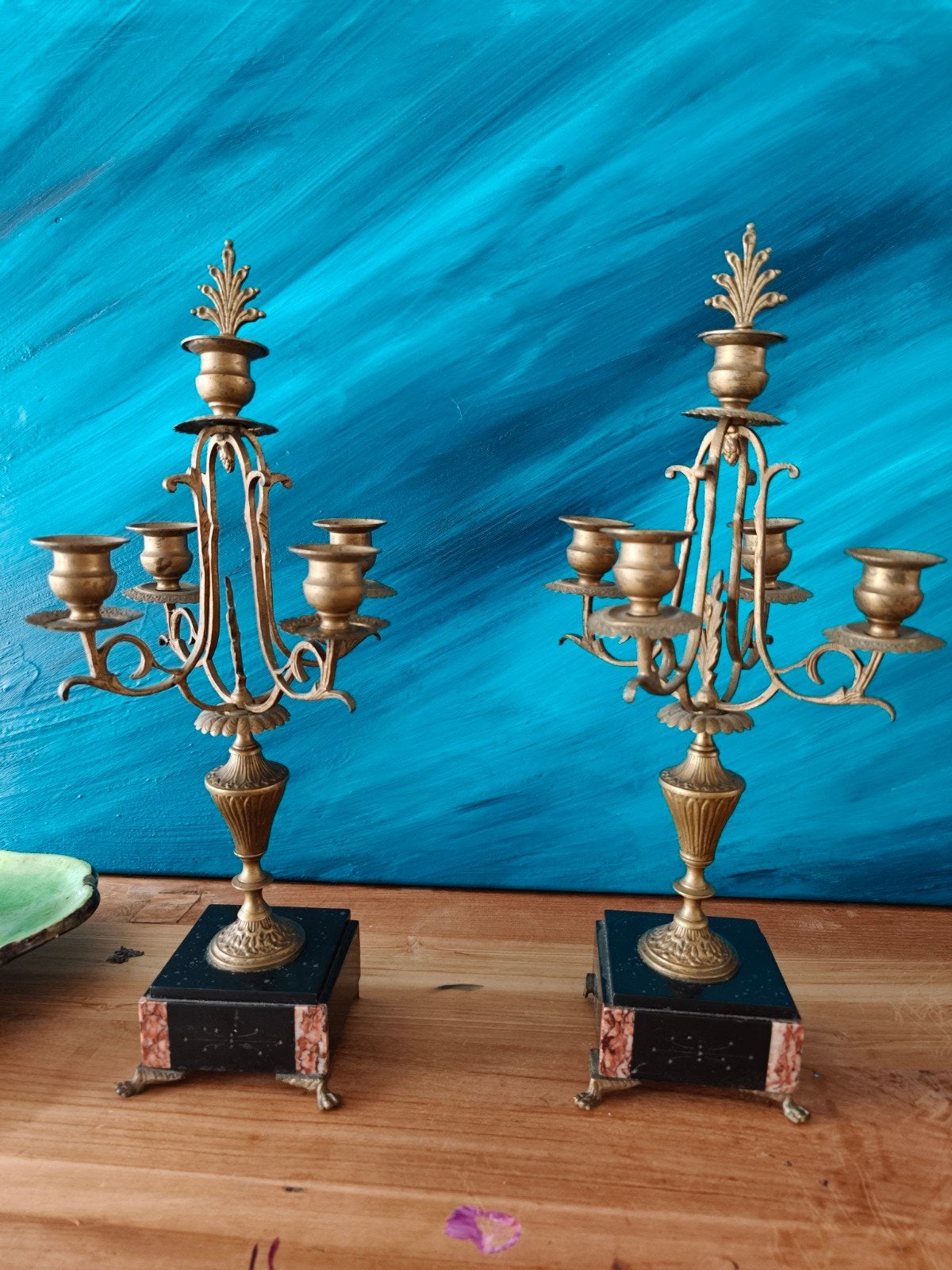 Antieke messing kandelaars op marmeren voet (set van 2), Ophalen of Verzenden, Koper of Brons