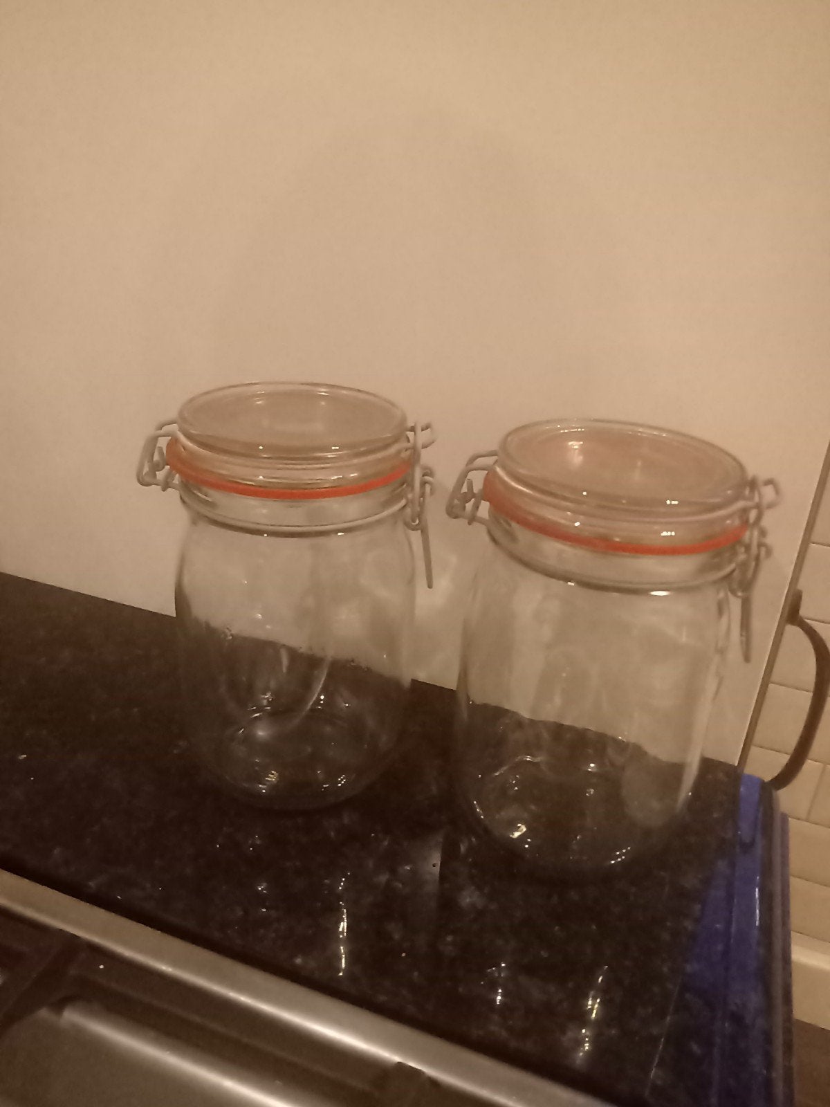 2 weckpotten + 2 trechters + weckpot grijpapparaat, Huis en Inrichting, Ophalen of Verzenden