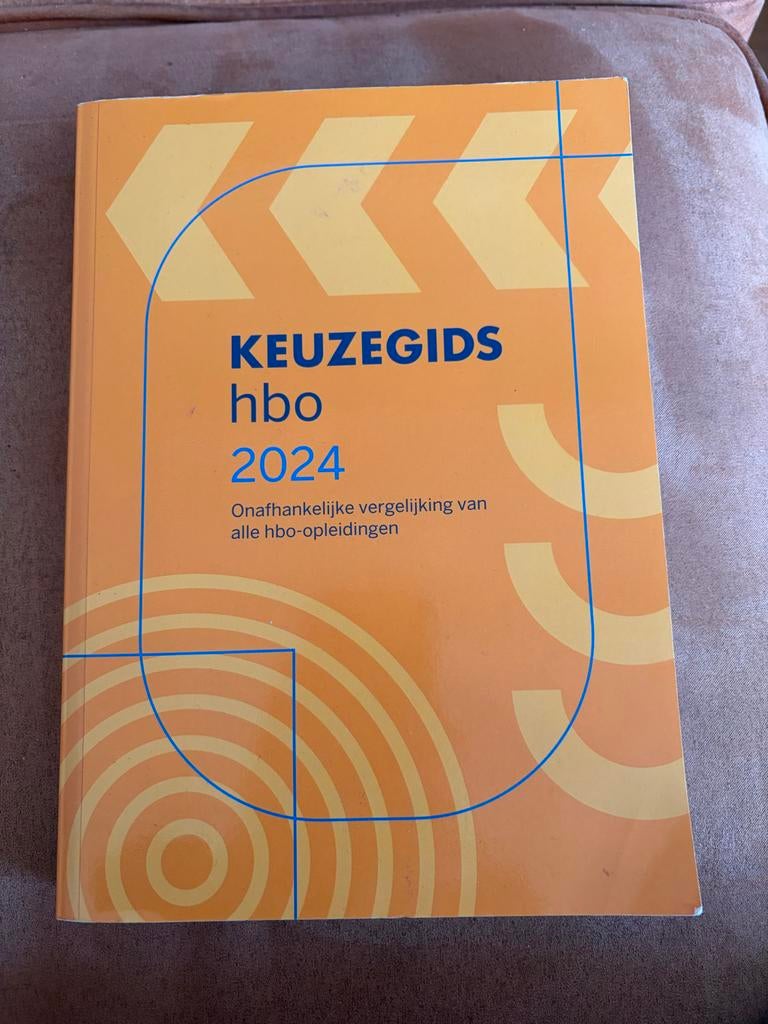 HBO Keuzegids 2024 - Onafhankelijke vergelijking, Boeken, Ophalen of Verzenden, Zo goed als nieuw, HBO