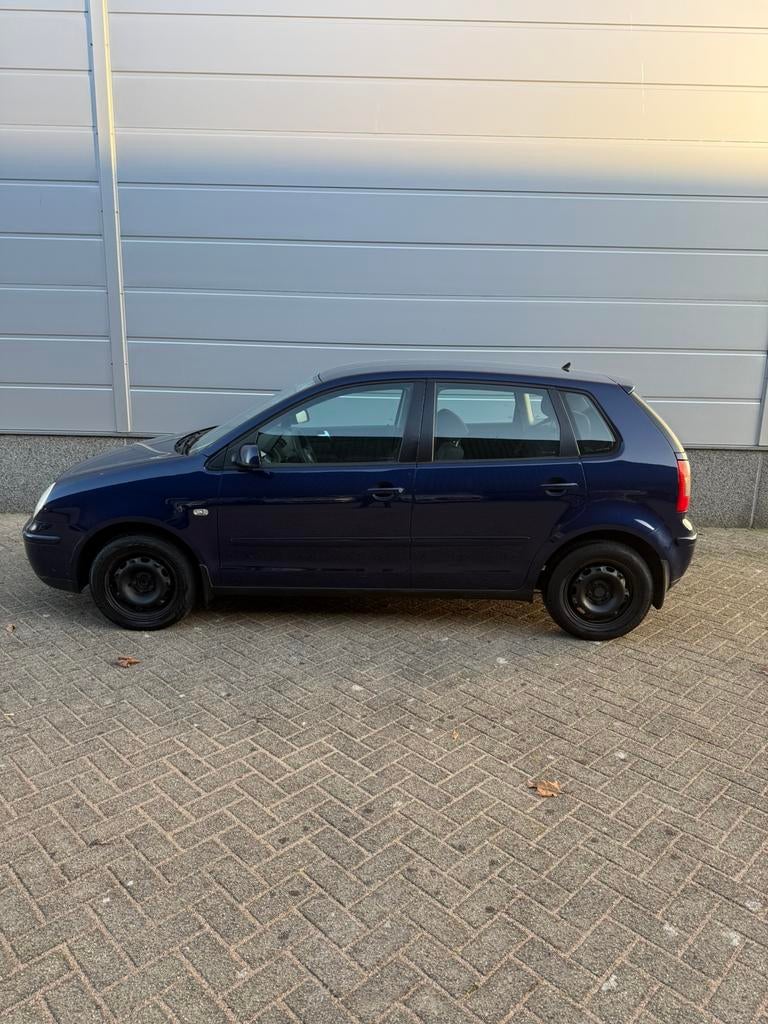 Volkswagen Polo 1.4 55KW 2004 Blauw, Voorwielaandrijving, 15 km/l, 4 cilinders, Blauw
