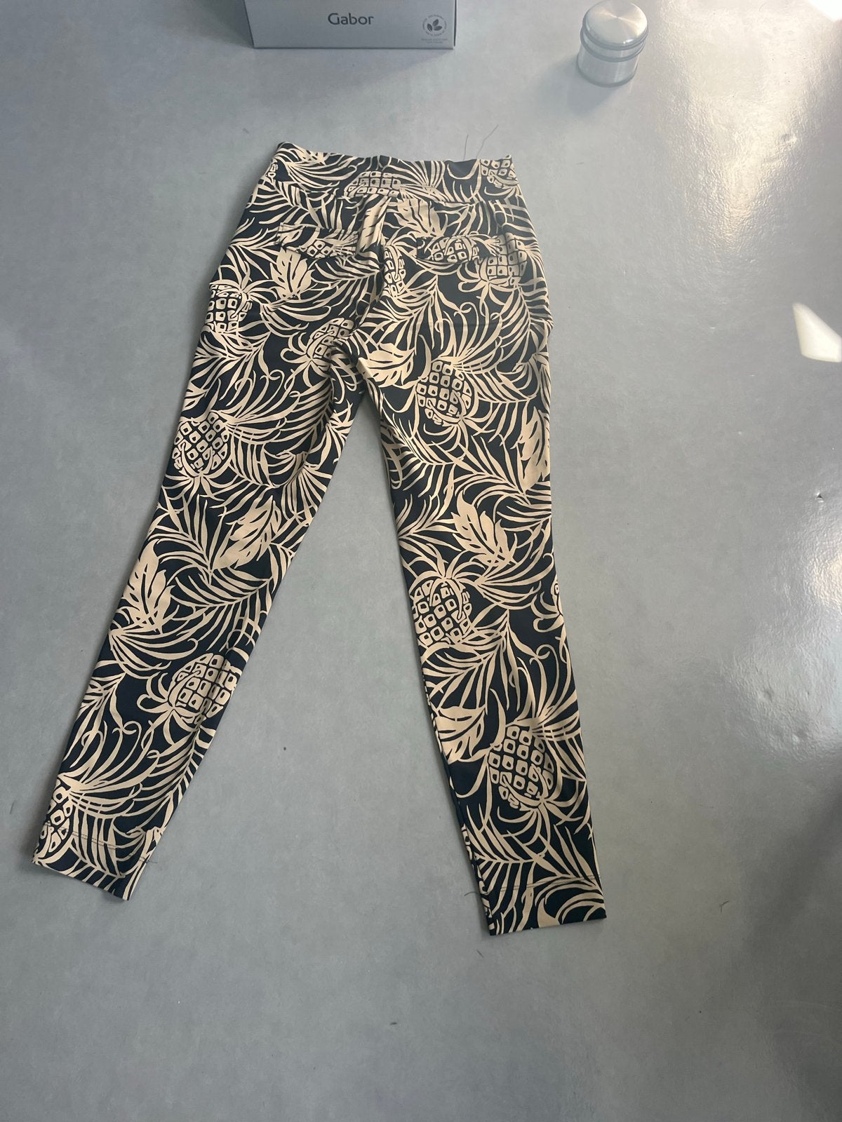 Expresso travelstof broek met Ananasprint Maat 36/38, Zwart, Ophalen of Verzenden, Zo goed als nieuw, Maat 36 (S)