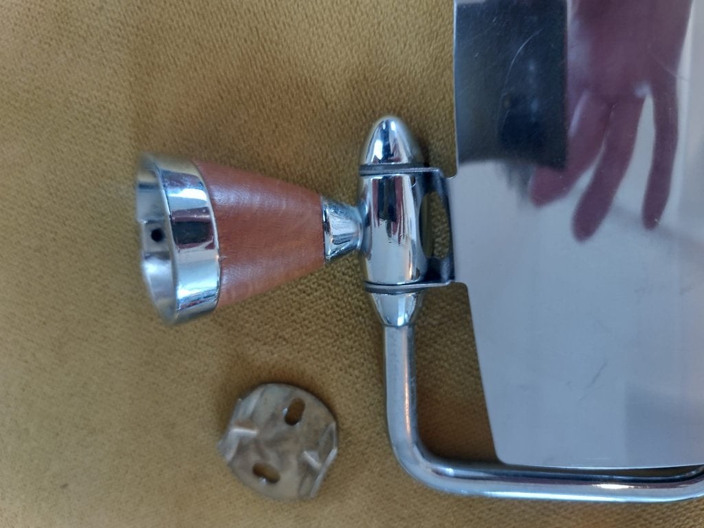 2 Tiger WCrol houders+2 fonteintjes. E10/stuk, E30 hele set, Ophalen of Verzenden, Zo goed als nieuw, Chroom, Toilet