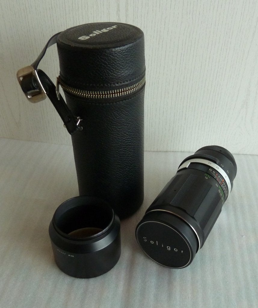 Soligor telelens 200mm 1:4.5, M42, Zo goed als nieuw, Beschermhoes/tas, Telelens