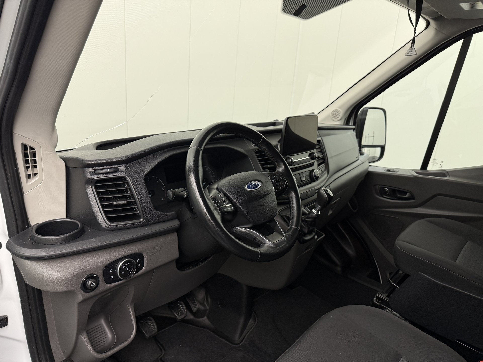 Ford Transit 2.0TDCi 130PK Dubbele Cabine L3H3 | Standkachel, Stof, Gebruikt, 2500 kg, Wit