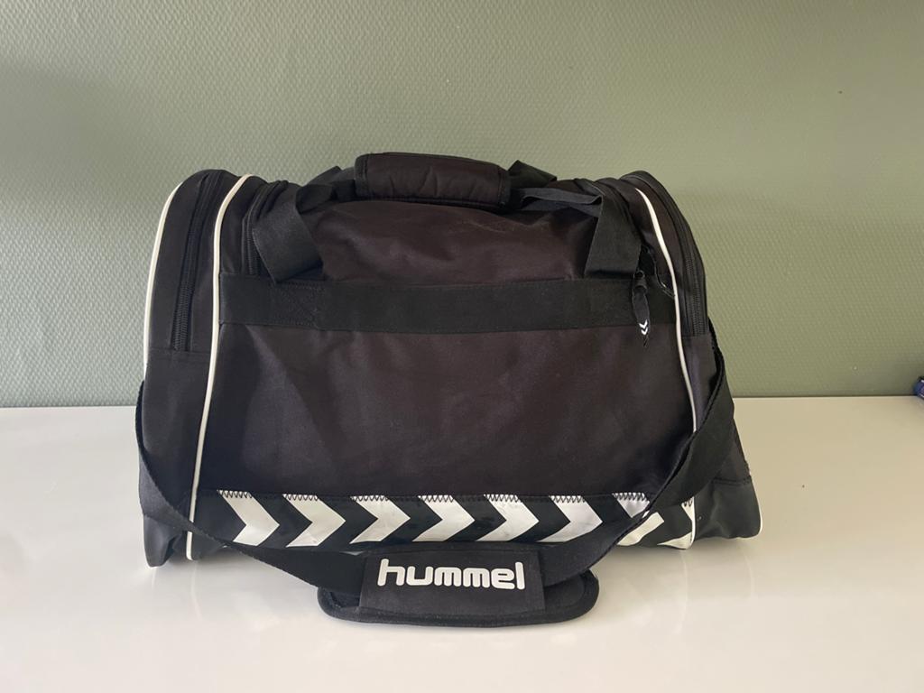 Hummel sporttas / voetbal / reistas zwart met wit logo, Ophalen, Gebruikt, Unisex volwassen