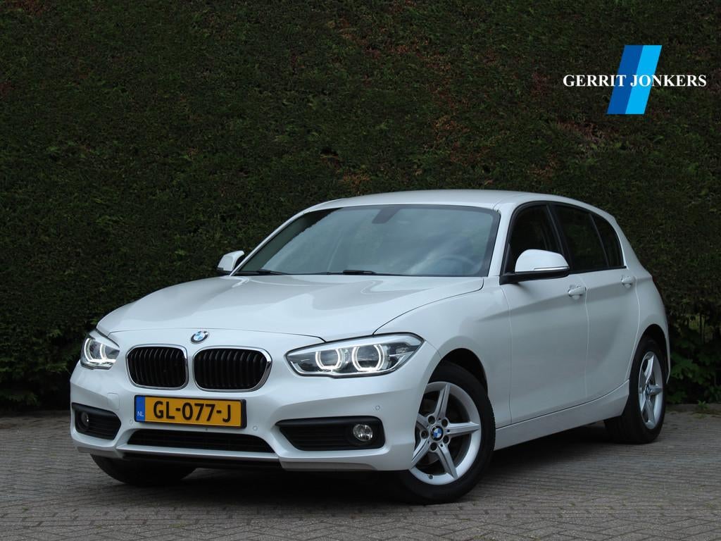 BMW 1-serie 118i Essential | Trekhaak | Camera (bj 2015), 1-Serie, Gebruikt, Euro 6, 4 cilinders