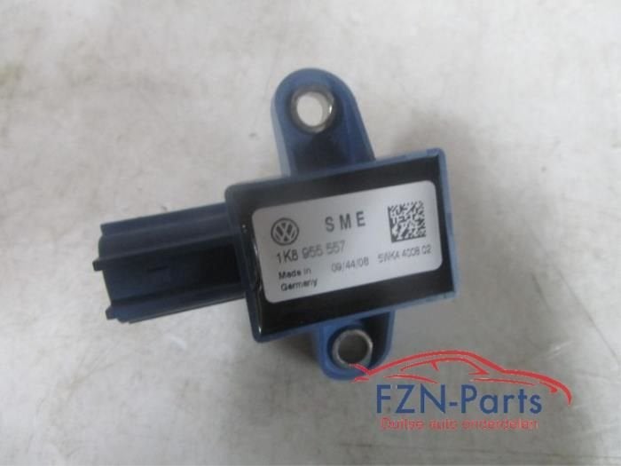 Voetganger Crash sensor Volkswagen Scirocco (22745749) (1K89, Ophalen of Verzenden, Gebruikt
