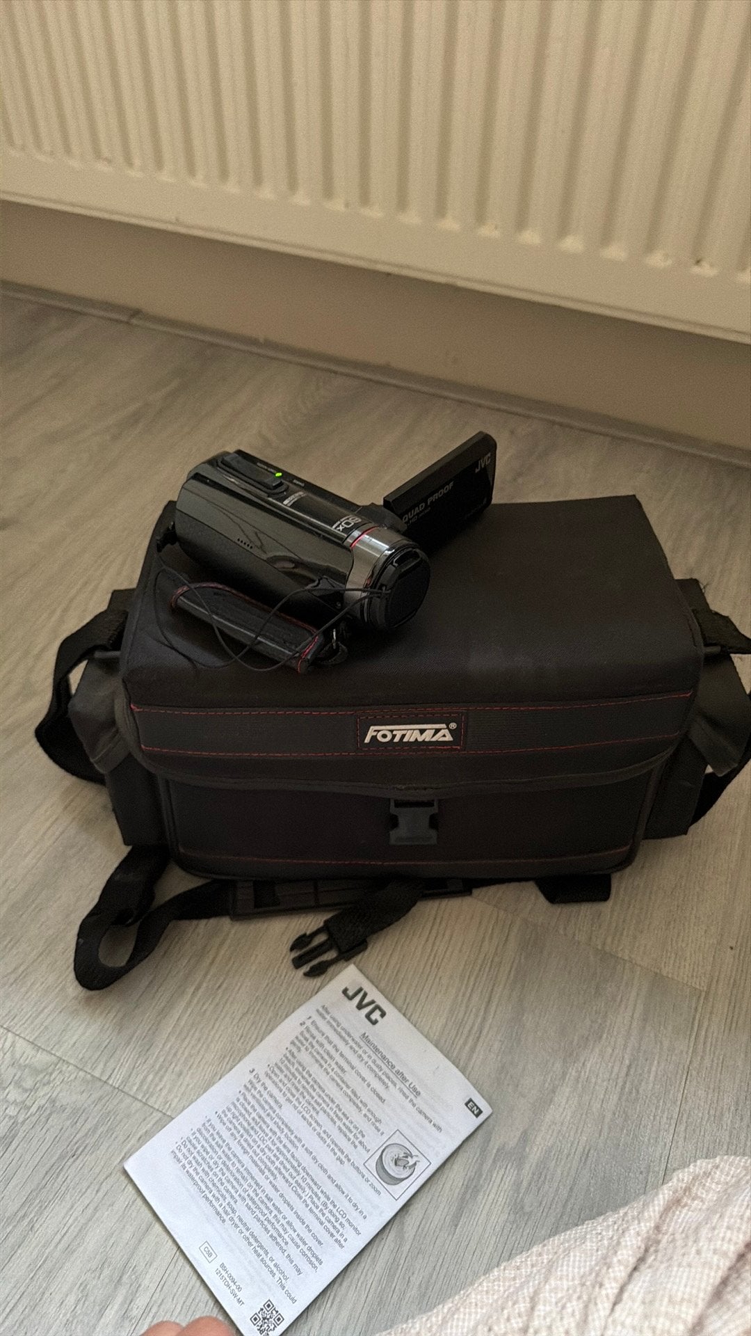 Jvc everior quad proof camera met tas, Ophalen, Zo goed als nieuw, Schoudertas, Overige merken