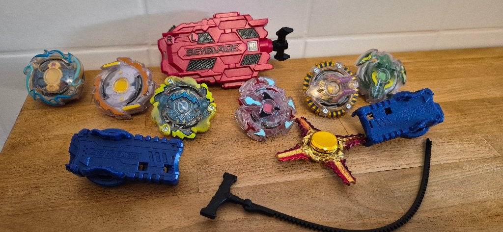 6 bayblade tollen met accessoires, Ophalen of Verzenden, Jongen of Meisje