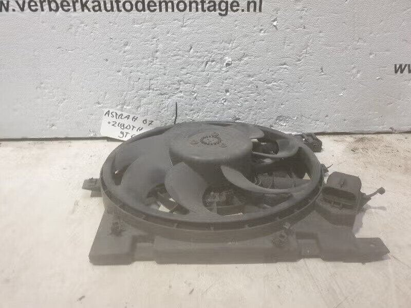 KOELVENTILATORMOTOR Opel Astra H GTC (L08) (13-147-279), Auto-onderdelen, Bahnhofsplatz 65423 Rüsselsheim am Main, DE, Gebruikt