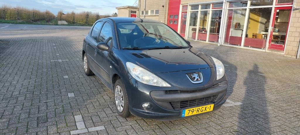 Peugeot 206+ 1.1 5D 2011 Grijs, Auto's, Peugeot, Voorwielaandrijving, 206+, 4 cilinders, Origineel Nederlands