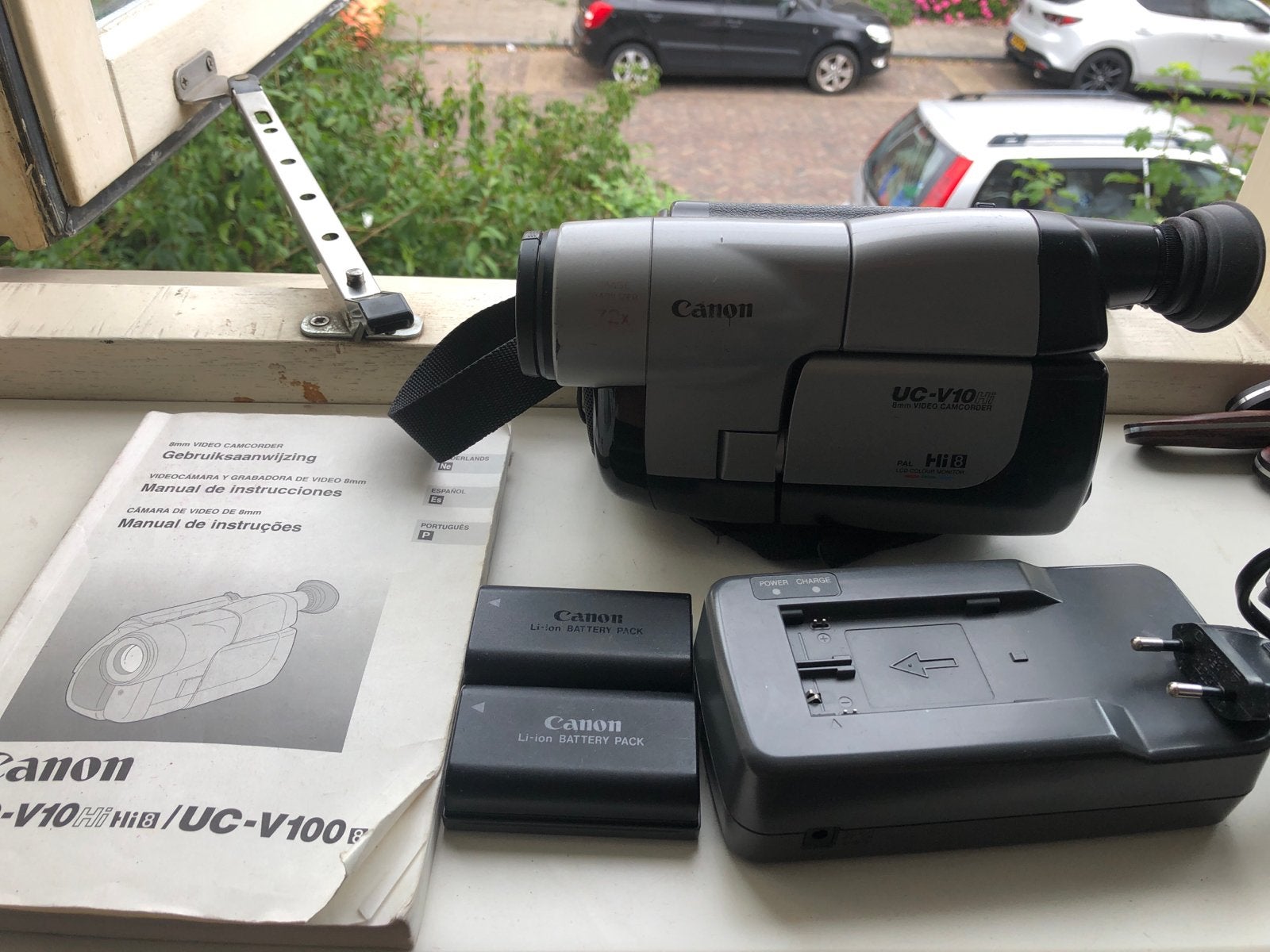 Canon UC-V10Hi Hi8 camcorder met toebehoren en 2 accu's, Gebruikt, Canon, Overige soorten, Ophalen of Verzenden