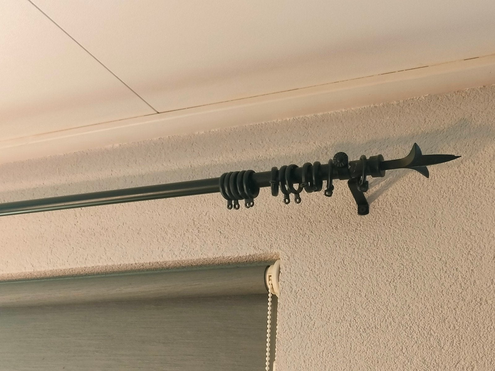 2x Gordijnroede 250 cm met ringen en eindstukken, Ophalen of Verzenden