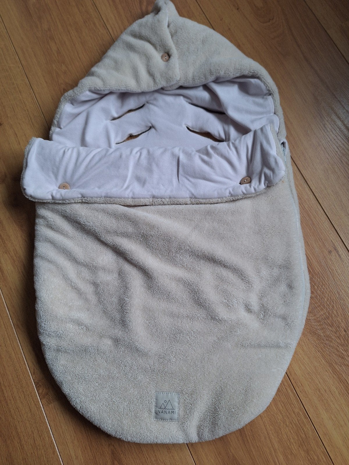 Nanami Voetenzak voor maxi cosi - Beige - Zo goed als nieuw, Kinderen en Baby's, Ophalen, Beige, Voetenzak
