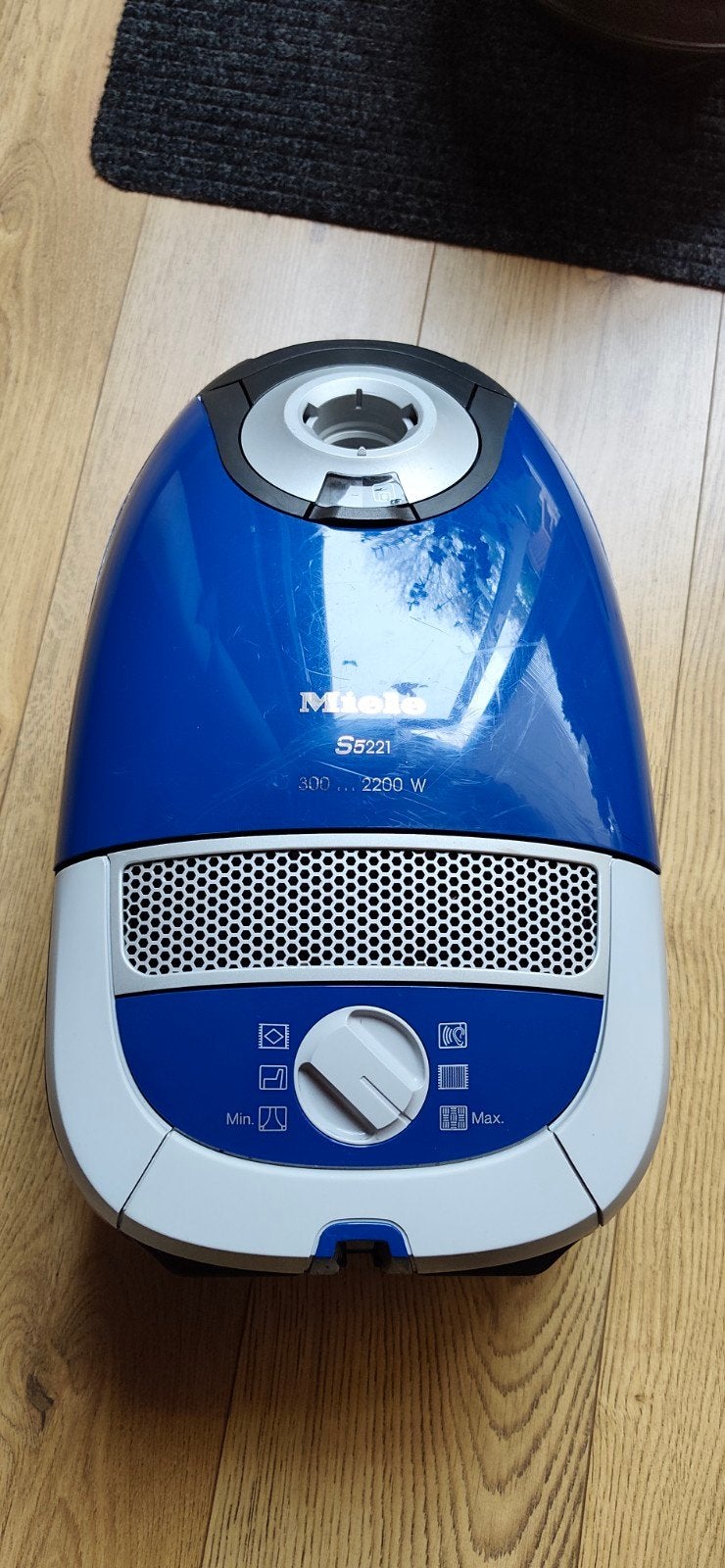 Miele stofzuiger 2200 watt., Stofzak, Ophalen of Verzenden, Zo goed als nieuw, 2000 watt of meer