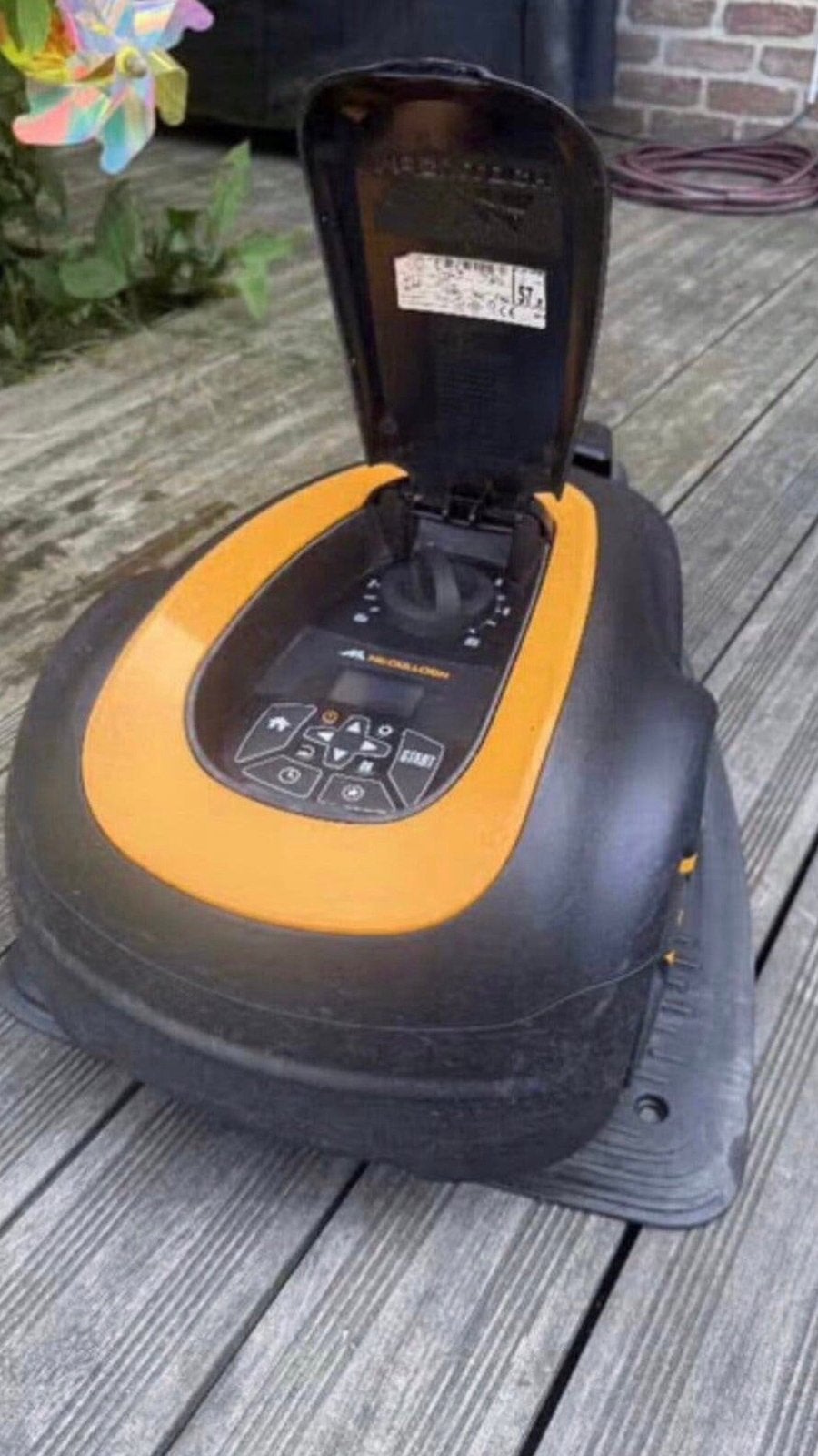 McCulloch S600 robotmaaier zonder laadstation, Tuin en Terras, Robotmaaiers, McCulloch, Bestuurbaar via app, *, Ophalen of Verzenden