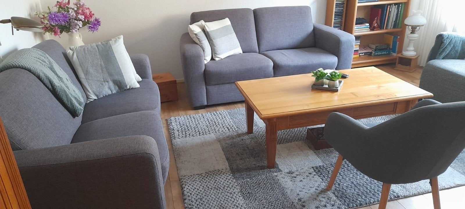 Comfortabele grijze tweepersoonsbanken (set van 2), 150 tot 200 cm, Tweepersoons, 75 tot 100 cm, Ophalen of Verzenden