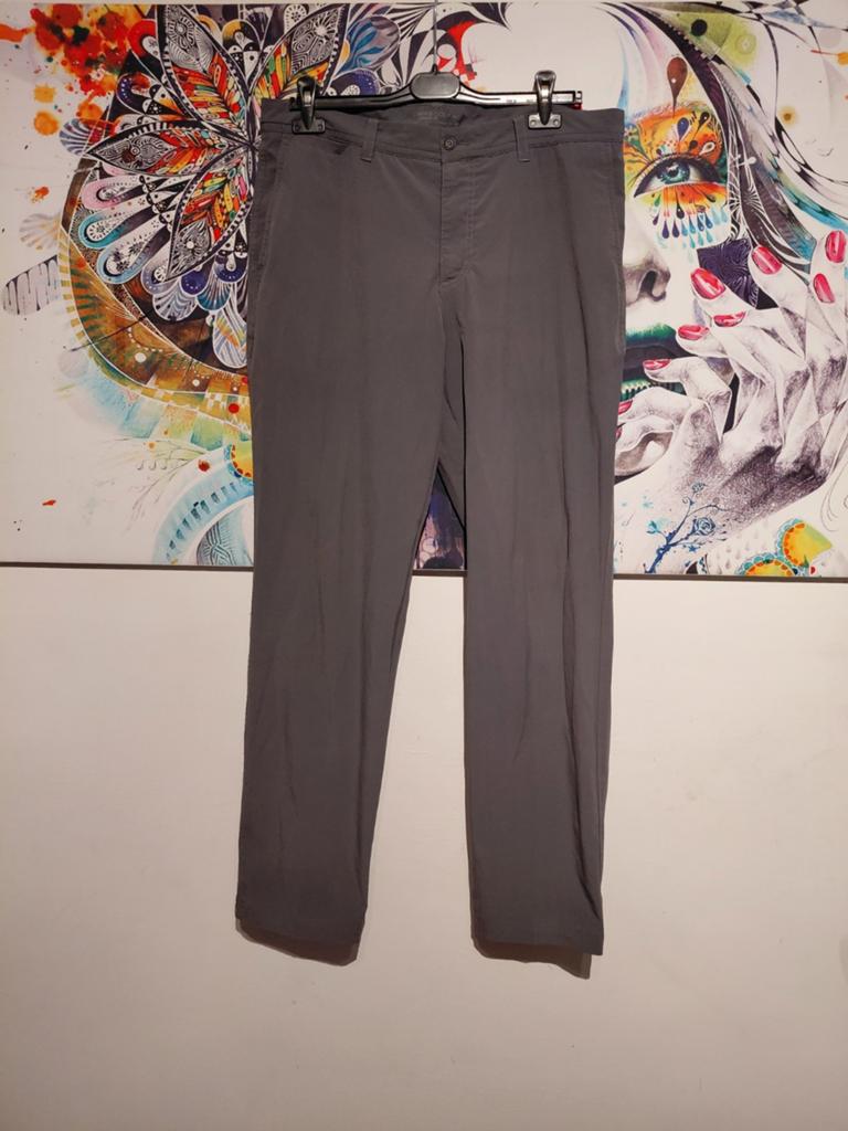 Nette Nike Golf broek W34 L32 - Grijs, Nike, Overige maten, Ophalen of Verzenden, Zo goed als nieuw