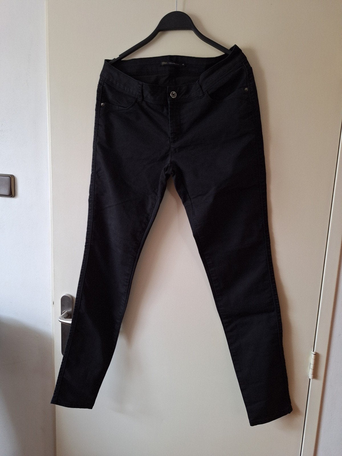 Dames broek zwart Steps  maat 40, Kleding | Dames, Broeken en Pantalons, Maat 38/40 (M), Zwart, Ophalen of Verzenden, Zo goed als nieuw