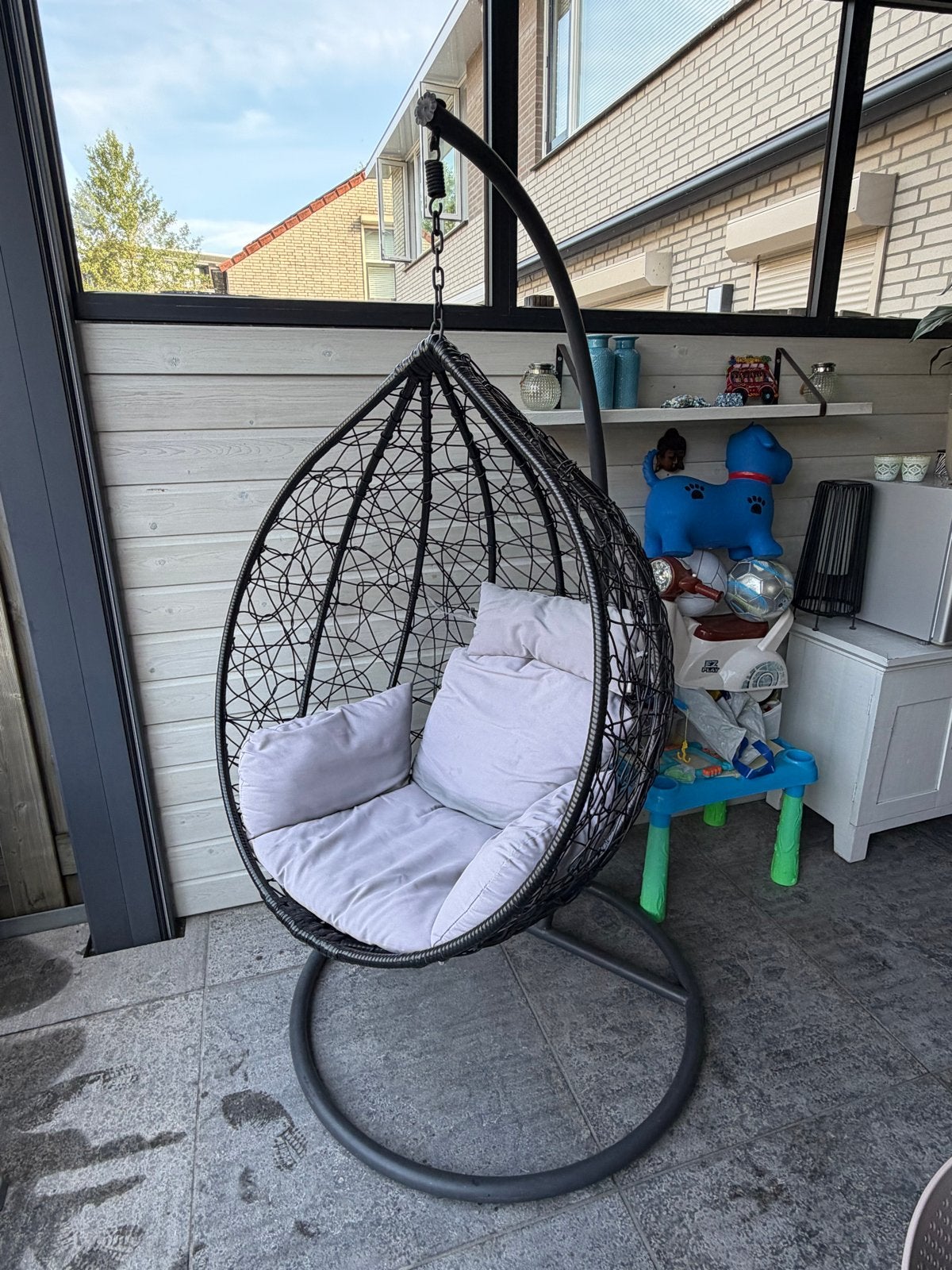 Comfortabele hangstoel met kussen - perfect voor buiten, Ophalen, Gebruikt, Metaal