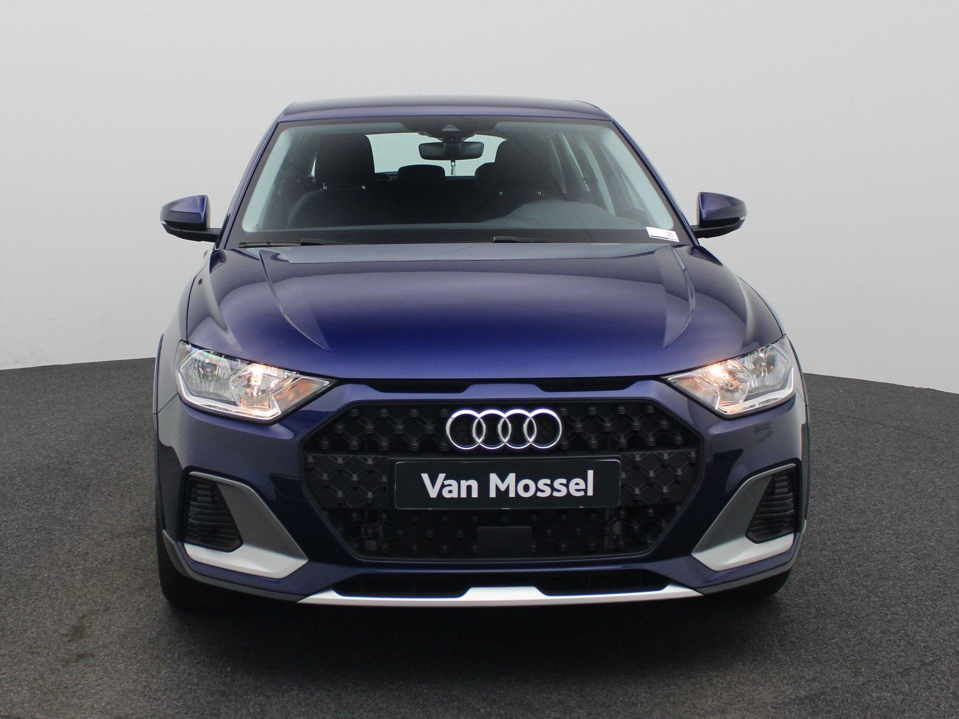 Audi A1 Sportback 1.0 30 TFSI 81kW S tronic Allstreet - LICH, 12 maanden, Stof, Zwart, Automatische klimaatregeling