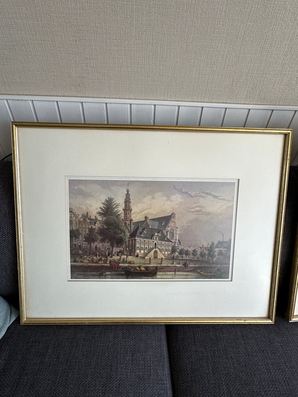 Set van 2 ingelijste prenten: stadsgezicht met kerk, Ophalen of Verzenden