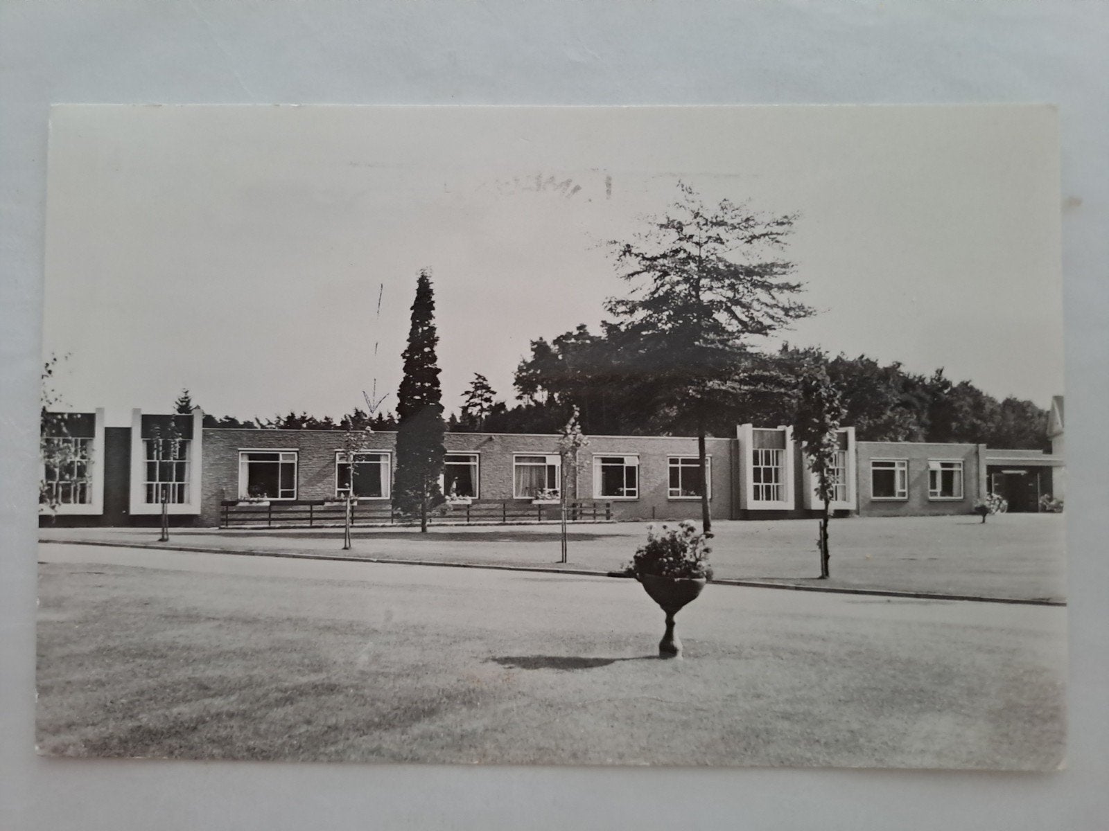 Groesbeek medisch centrum  Dekkerswald, Verzamelen, Ansichtkaarten | Nederland, Ophalen of Verzenden, 1960 tot 1980
