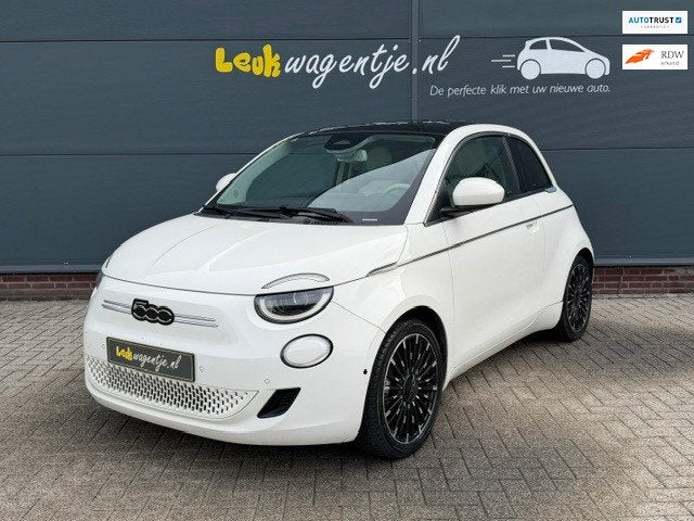 Fiat 500 e La Prima by Bocelli *panorama *leder *camera *17, Gebruikt, 118 pk, 4 stoelen, Wit