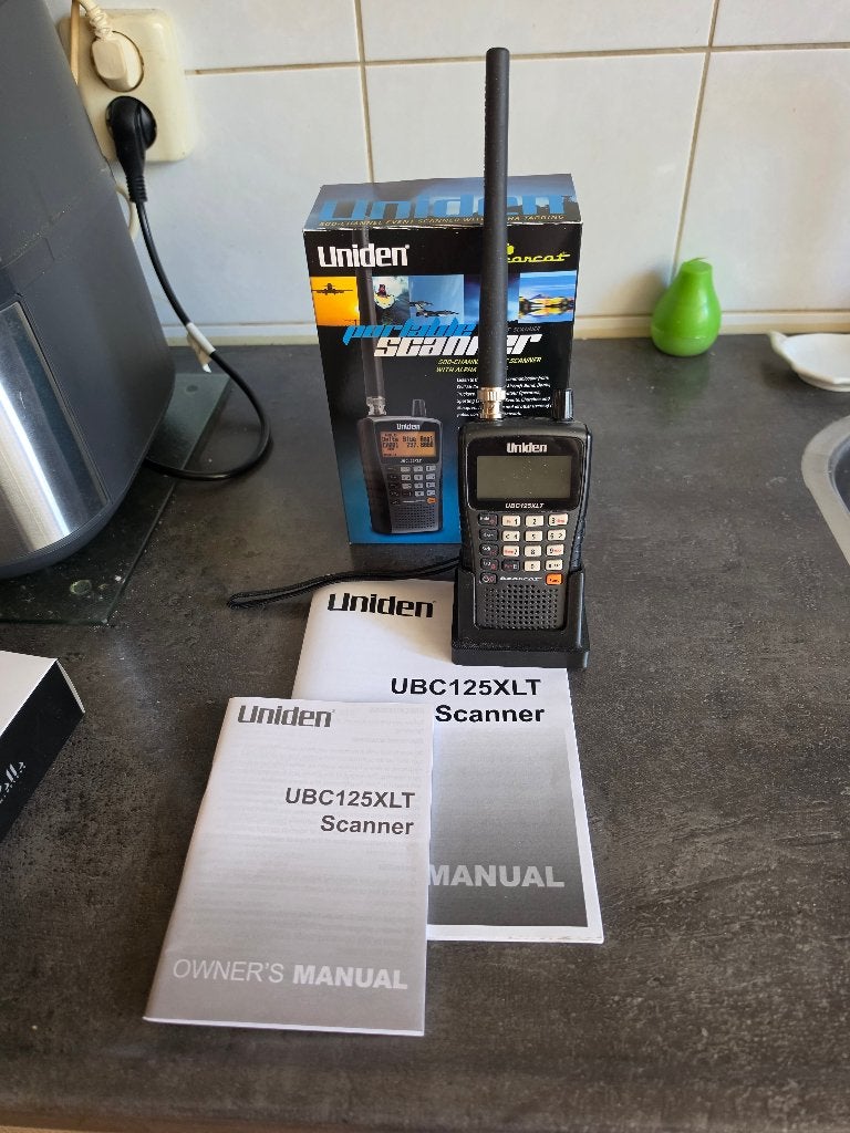 Te koop: Uniden UBC125 XLT scanner, Ophalen, Zo goed als nieuw, Ontvanger