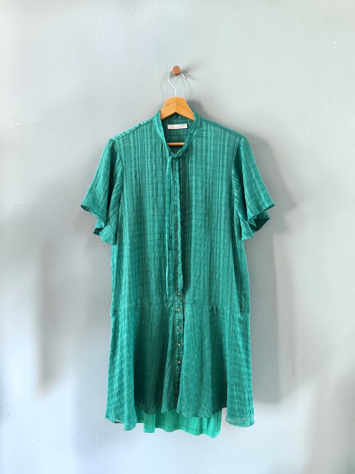 Freebird groen jurk ruffle met onderjurk sheer S small 36, Ophalen of Verzenden, Zo goed als nieuw, Maat 36 (S), Onder de knie