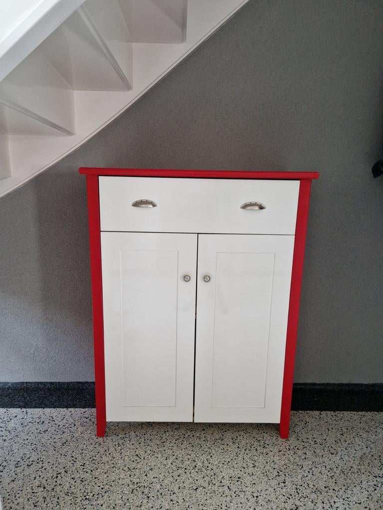 Kastje 111x35,5x85, Ophalen