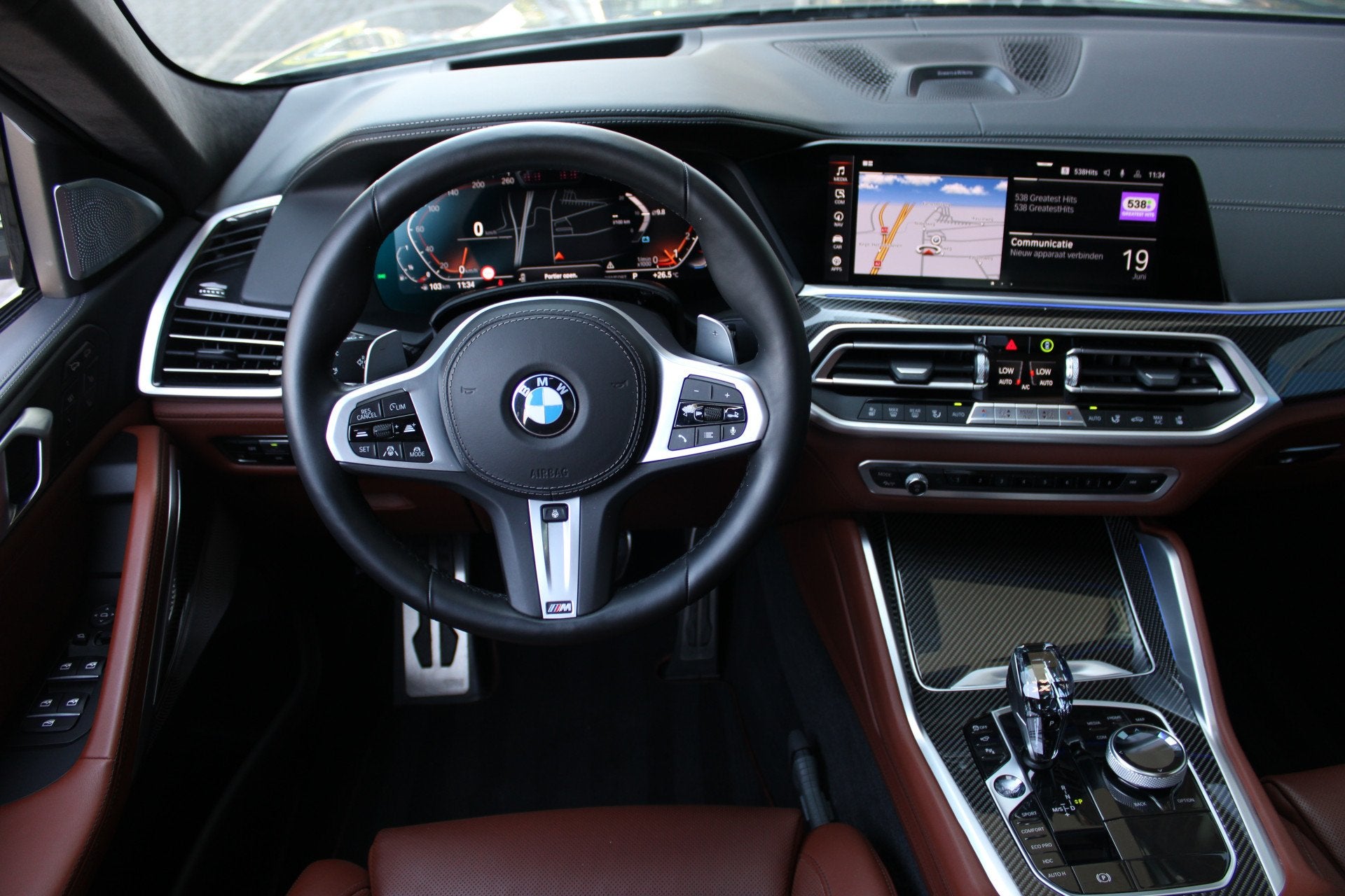 BMW X6 xDrive40i High Executive M Sport Automaat / Panoramad, Auto's, Dealer onderhouden, Met garantie (alle), Vierwielaandrijving